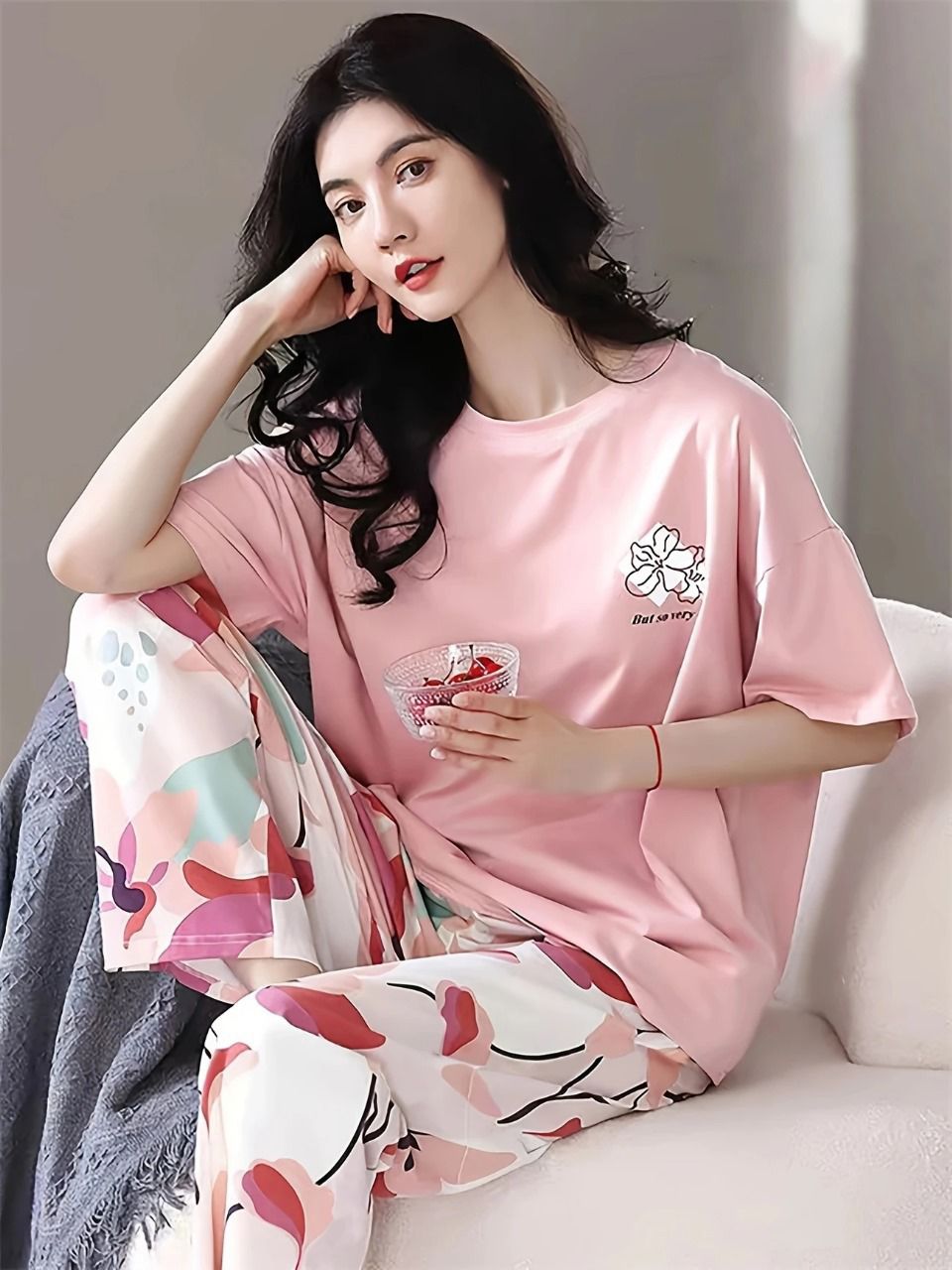 PINK WHITE FLOWER NIGHT SUIT- P12
